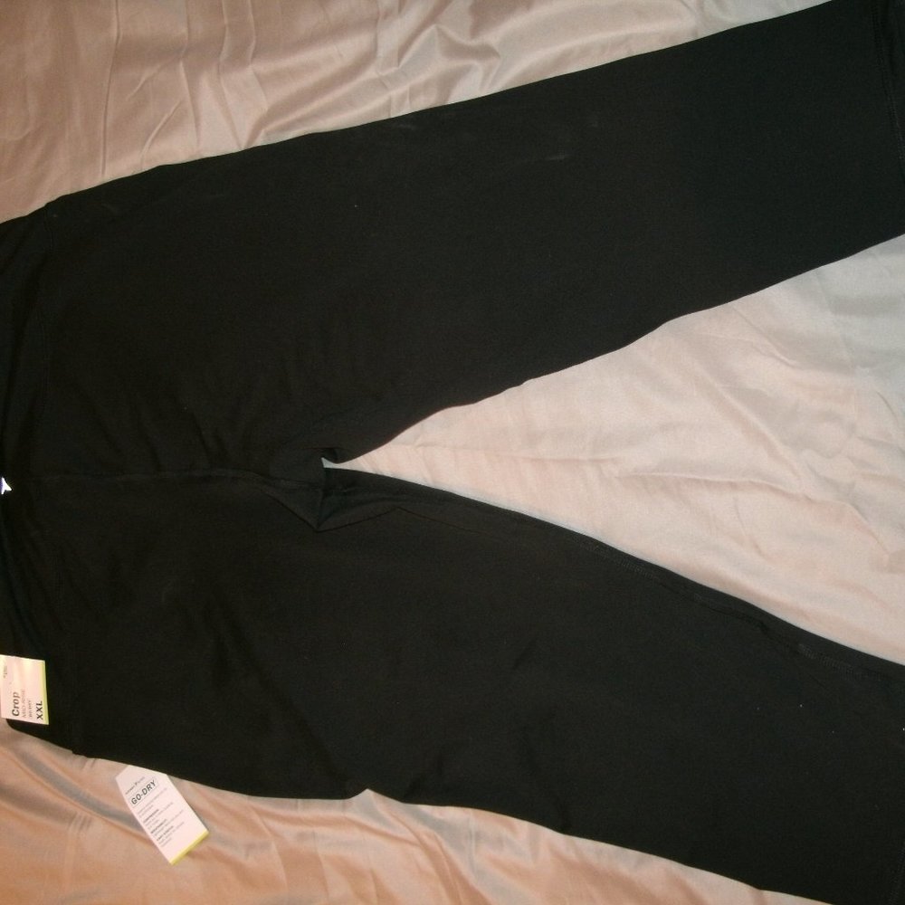 Old Navy Mid-Rise Crop Compression Capris